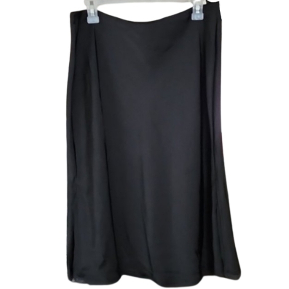 RM‎ REBECCA MINKOFF Black Satin Midi Skirt Women's Large NWT - Picture 2 of 6